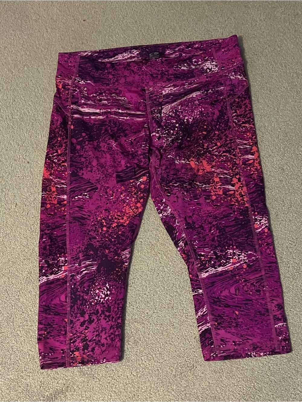 C9 by Champion Magenta Patterned Capri Leggings